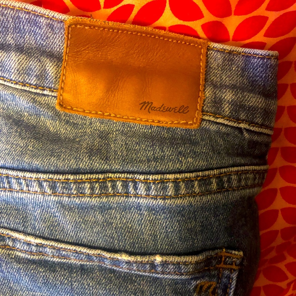 Madewell Slim BoyJean size 25, worn twice, perfect condition.